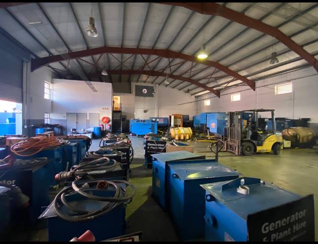 1,111M² WAREHOUSE TO LET IN PAARDEN EILAND